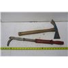 Image 2 : Nail Puller & Pickaxe