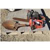 Image 1 : 2 Chainsaws & 2 Shovel Heads