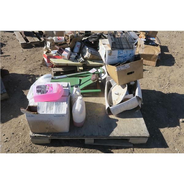 2 Cases Summer Washer Fluid, Shovel, Creeper