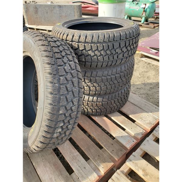 (4) NEWTempra Winter Quest (3) P215/50R17 M+S + (1) P225/65R17 M+S