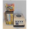 Image 1 : NINTENDO GAME CUBE WITH 8 GAMES UNTESTED