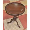 Image 1 : METAL ETCHED TOP WOOD TABLE