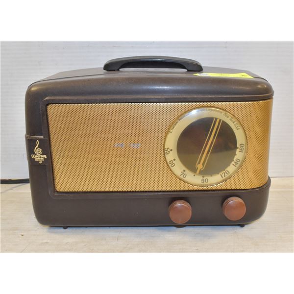 ART DECO BAKELITE EMERSON RADIO UNTESTED