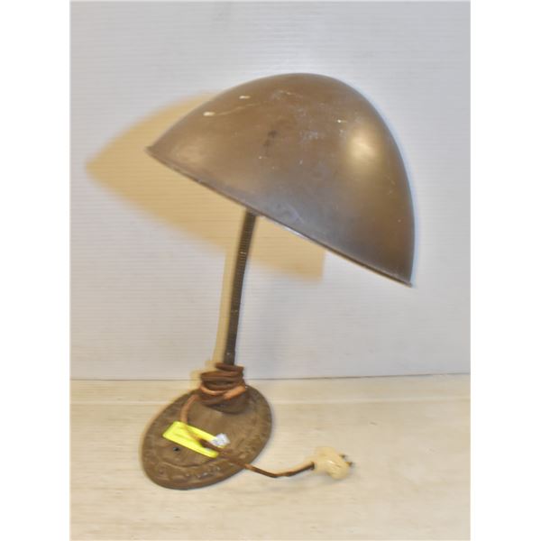 ANTIQUE GOOSE NECK DESK LAMP