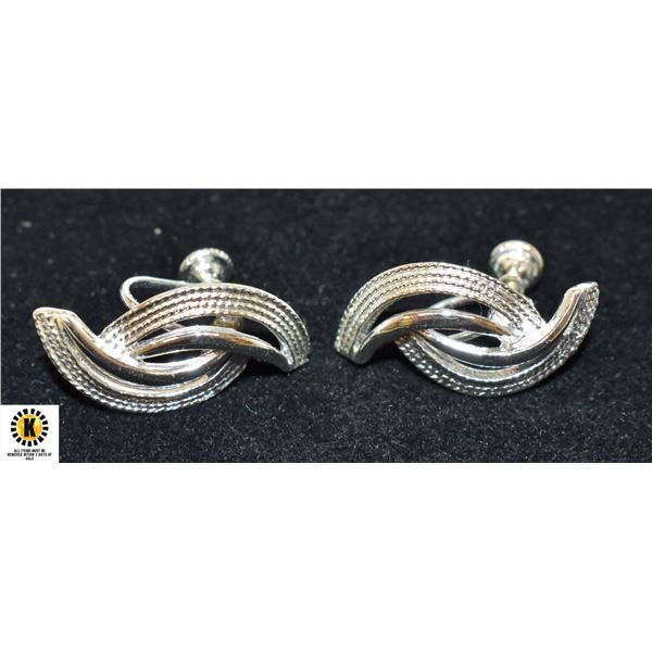 VINTAGE SILVER TONE SCREW BACK EARRINGS