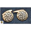 Image 1 : VINTAGE GOLD TONE MENS CUFFLINKS
