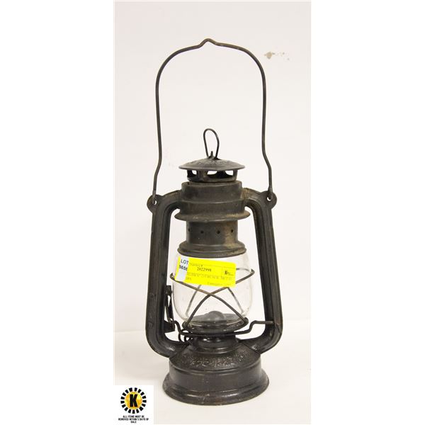  KWANG HWA  235 BLACK  METAL LANTERN