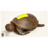Image 1 : HEAVY SOLID TEAK TURTLE