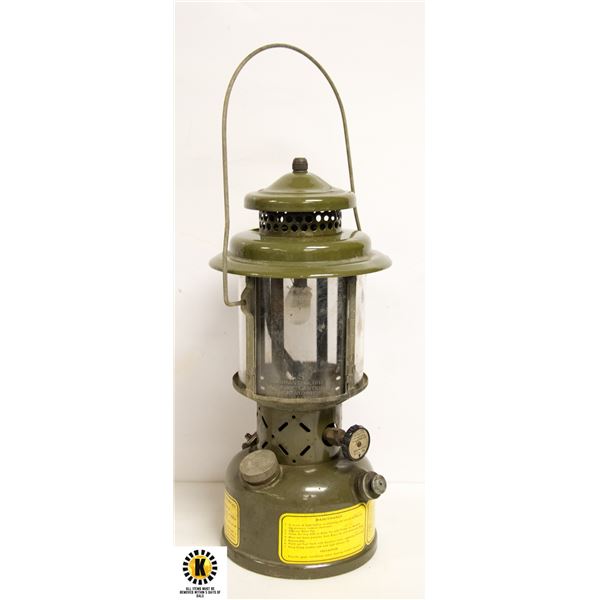 1961 US ARMY LANTERN WITH MARKINGS EVEN ON GLASS