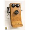 Image 1 : 84. ANTIQUE PHONE