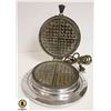 Image 2 : 50'S WORKING DOMINION WAFFLE MAKER