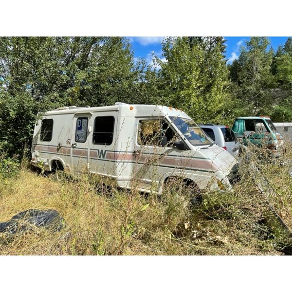 WINNEBEGO LESHARO, MOTORHOME