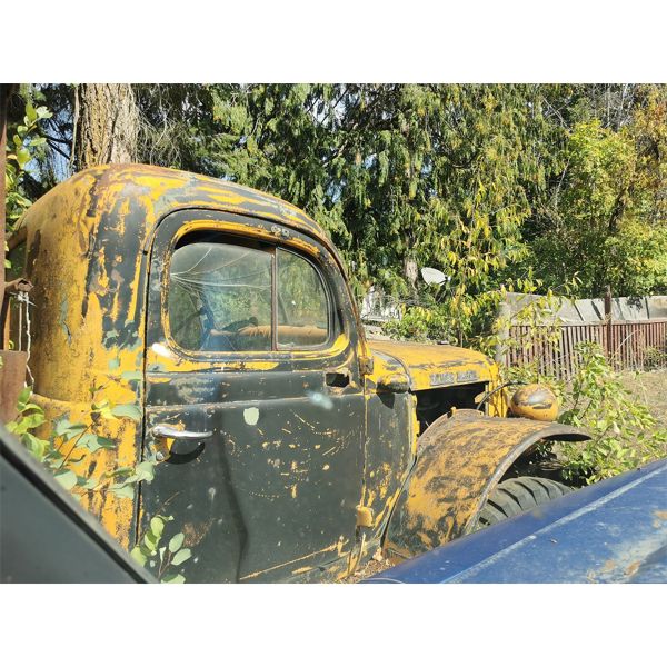 FLAT FENDERED DODGE,