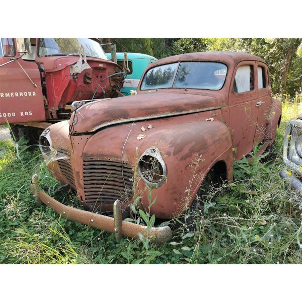 1941 PLYMOUTH SEDAN