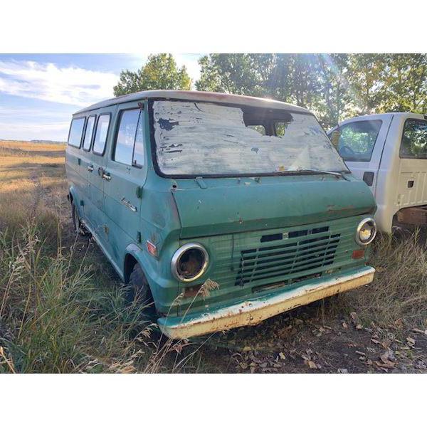 1972 FORD E200 ECONOLINE VAN