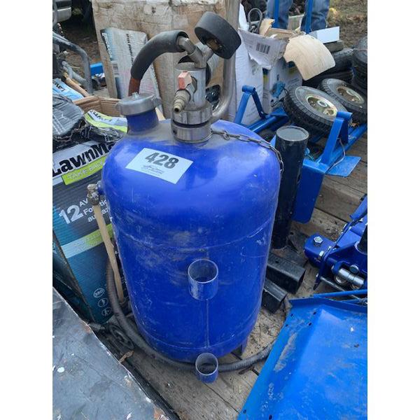 PNEUMATIC FLUID EXTRACTORS