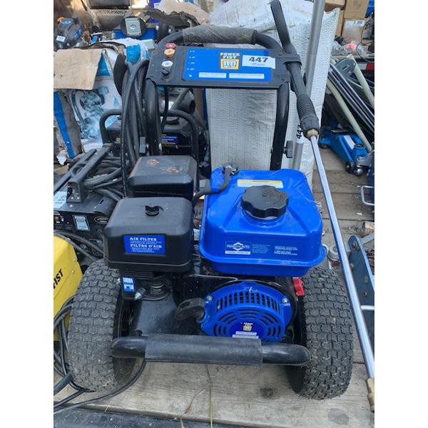 3200 PSI PRESSURE WASHER