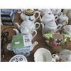 Image 2 : Lot of Porcelain Tea Pots (18)