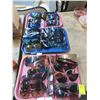 Image 1 : 3-Tray Lot of Fashion Sunglasses - 3 X $