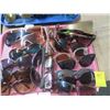 Image 2 : 3-Tray Lot of Fashion Sunglasses - 3 X $