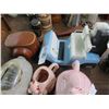 Image 2 : Porcelain Teapot, Pig Figurines, Piggy Bank, Whiskey Golf Bag Décor