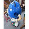 Image 2 : Blue M & M Merchandiser