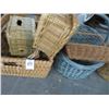 Image 2 : Lot of Wicker Baskets (8)