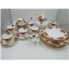 Image 2 : Nice Set of Royal Albert Old Country Roses Bone China 1962