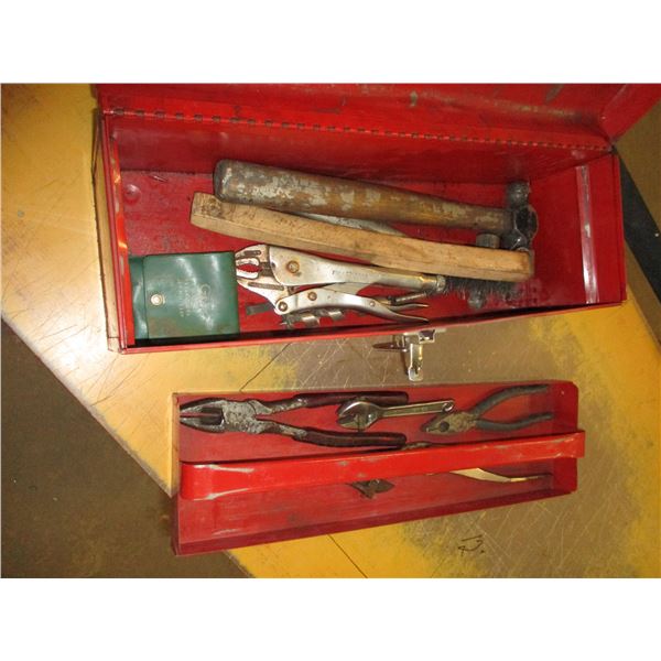 ESTATE TOOLBOX C/W ASSORTED TOOLS