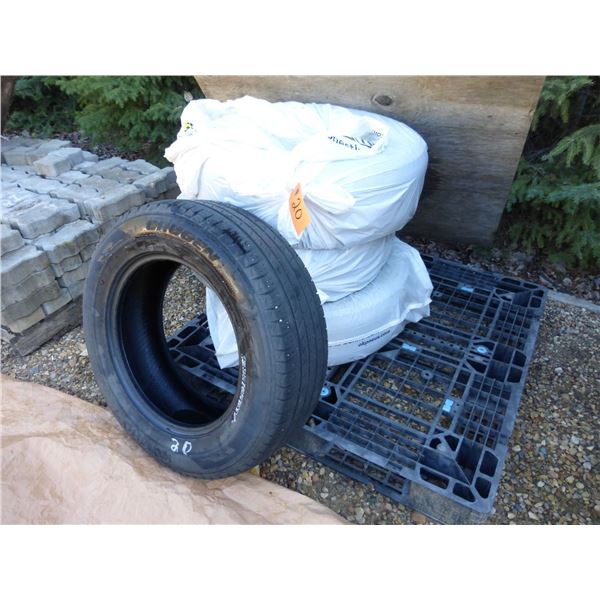 4- 235/65/17 Kumho Tires (used tires, less than 40% wear left)