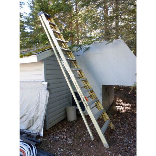 Approx. 12' f/g featherlite ladder