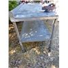 Image 2 : Rolling shop table c/w 4" vice