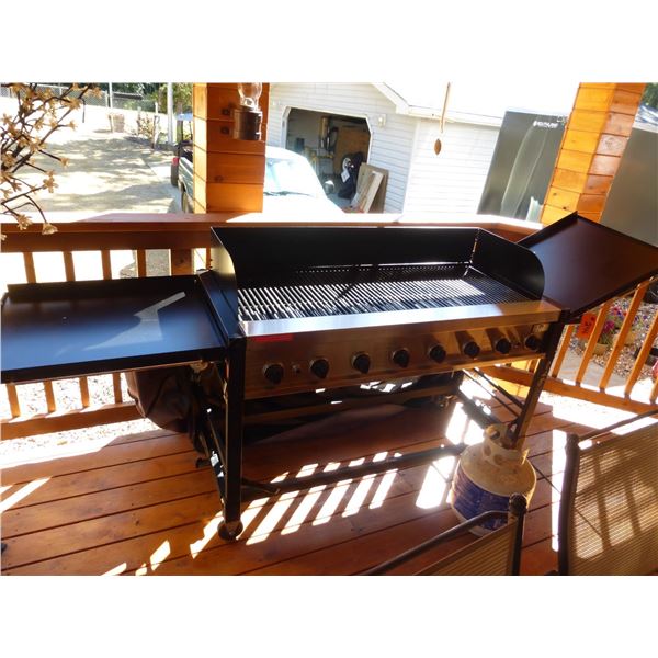 Professional 52", 8 burner commercial grill