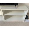 Image 2 : 2 x Wooden TV Cabinets