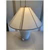 Image 3 : Vintage White Plaster Table Lamp
