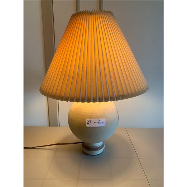 Vintage Ceramic Pottery-Style Lamp