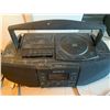 Image 5 : 2 x Sony CD Radiocasete Players, Sony DVD Player, Toshiba Portable DVD Player, and More!