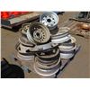 Image 2 : Pallet Multiple Metal Vehicle Rims, Misc Size