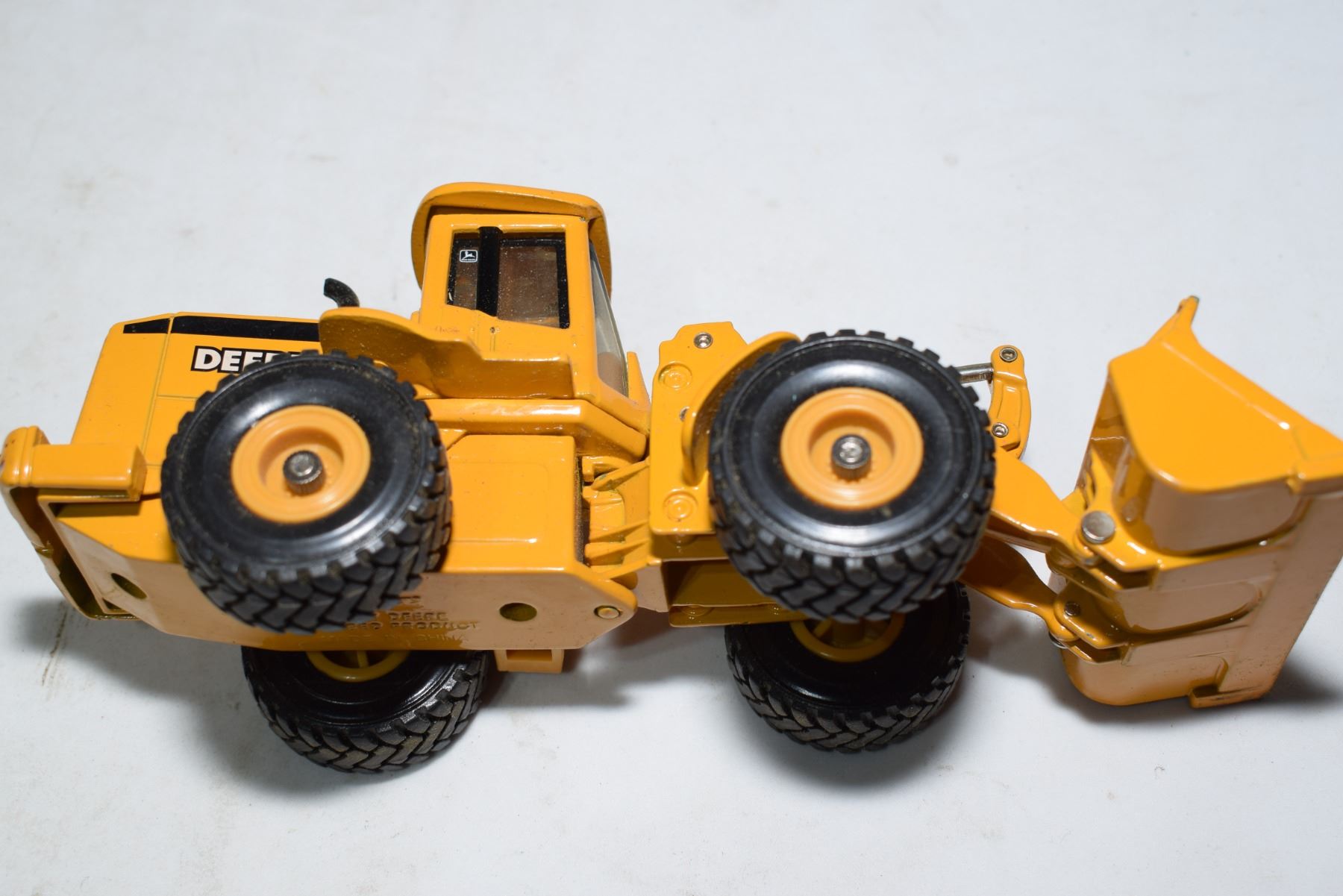 John Deere ertl wheel loader toy