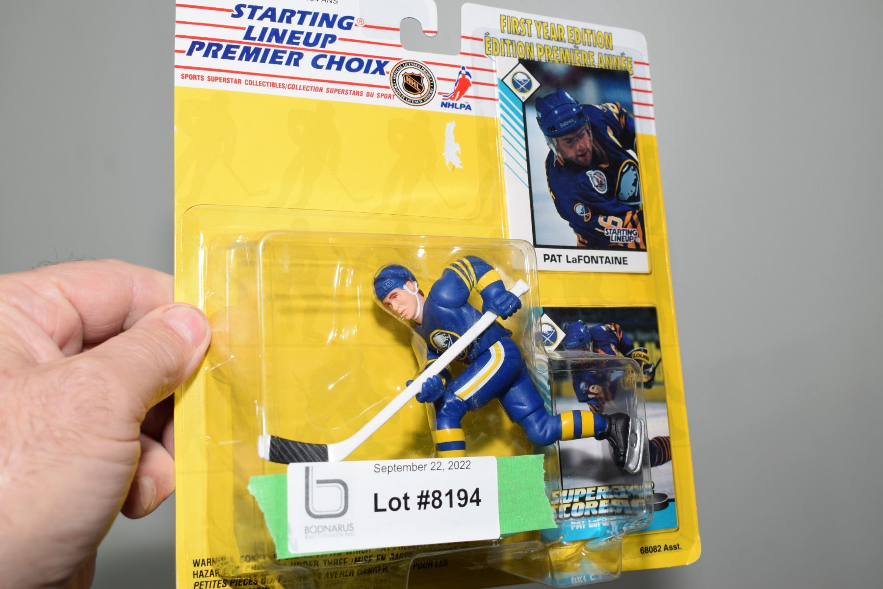 NOS Starting lineup hockey figure LaFontaine