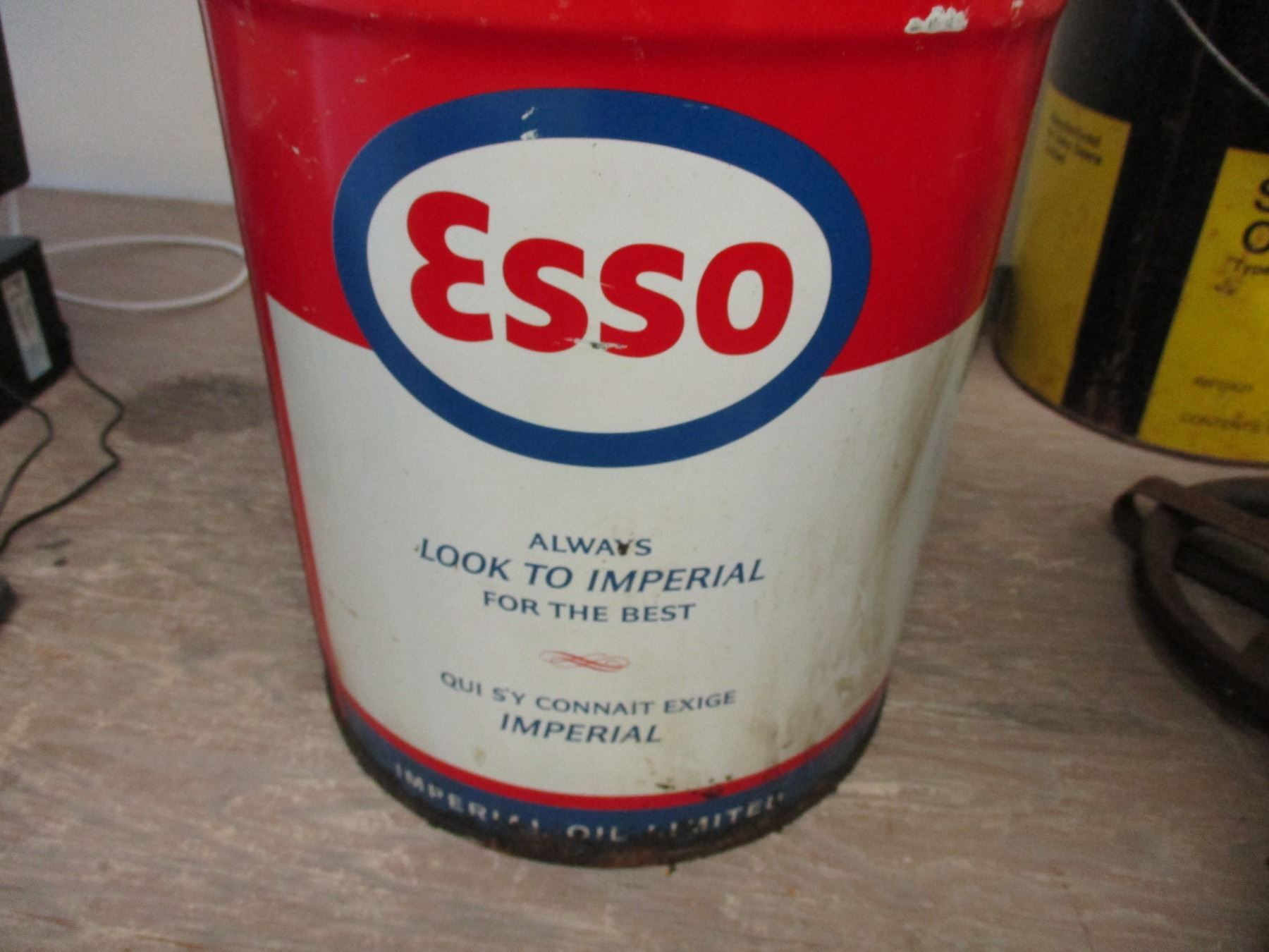 *Esso gear oil pail GX90 Bodnarus Auctioneering