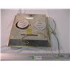 Image 4 : Feed Rite light up clock - not working - 15x15 (pam electric company)
