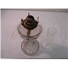 Image 2 : Vintage oil lamp with shade