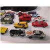 Image 5 : 2007 Hot Wheels case with 25 cars inside