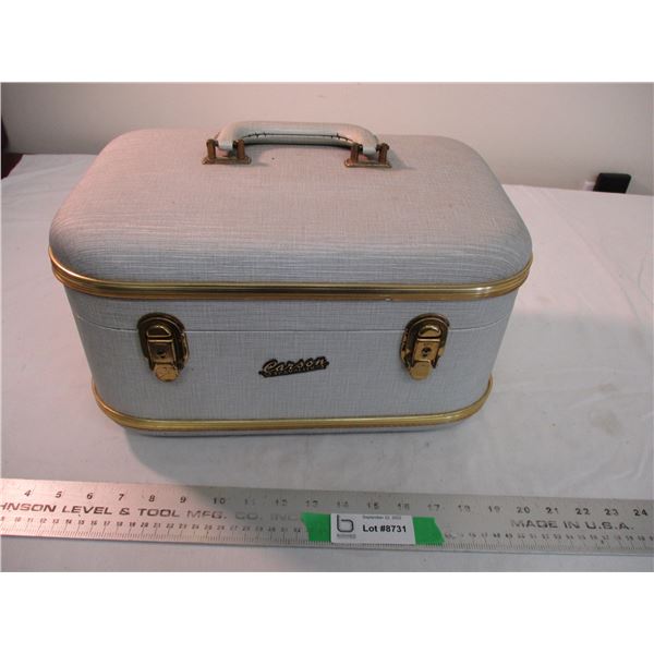 Carson vintage travel case with keys