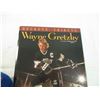 Image 2 : 1998 Gretzky Bammer bear + Beckett tribute issue 8