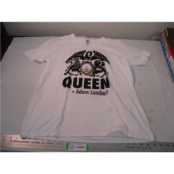 Queen + Adam Lambert t shirt - large