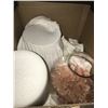 Image 3 : 3 BOXES OF ASSORTED HIMALAYAN SALT ROCK AND DISPLAY GLASSWARE