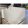 Image 2 : 4 WHITE 2 DOOR STORAGE CABINETS 35.5" X 16" X 29.5"