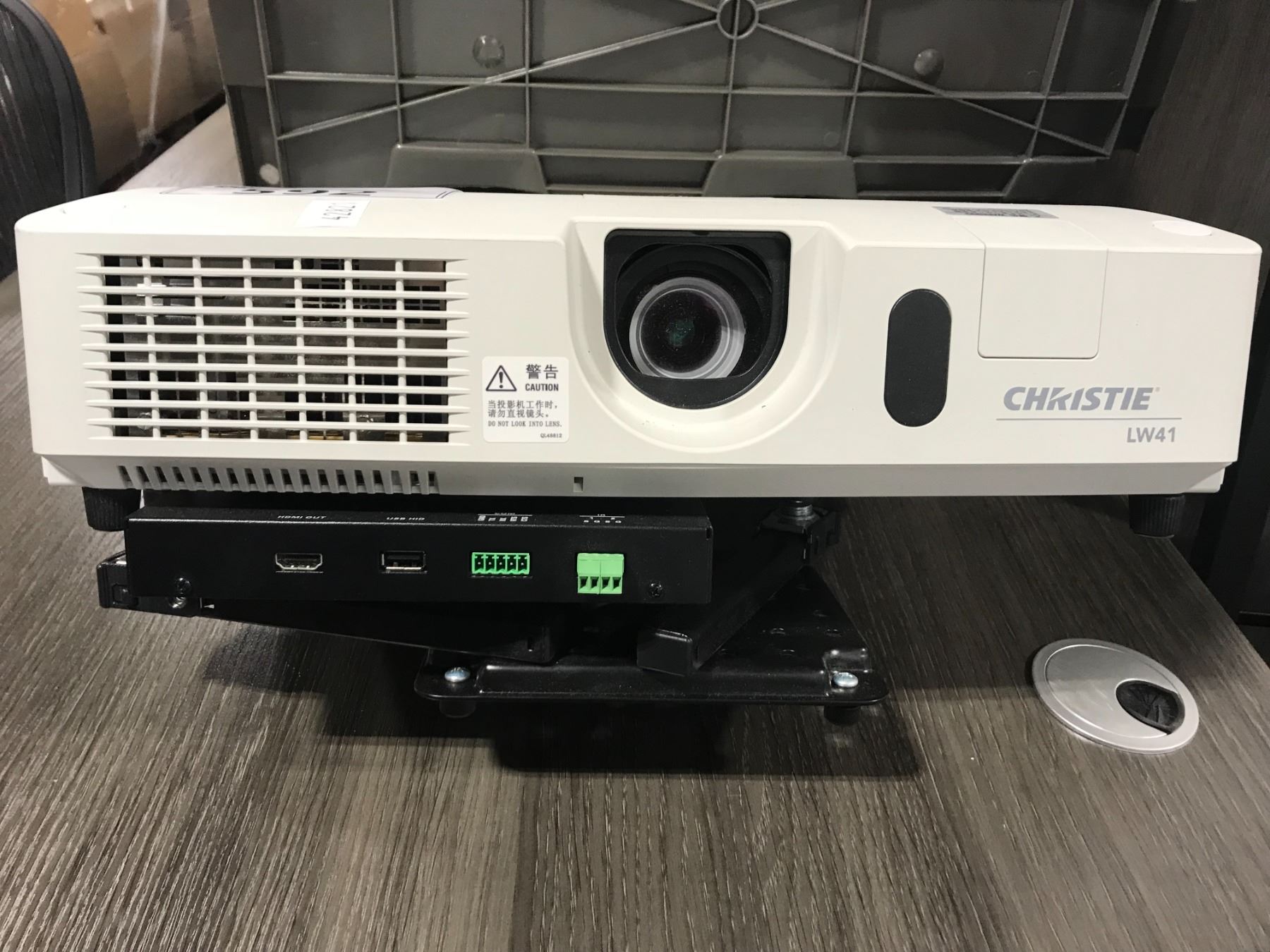 CHRISTIE LW41 OFFICE PROJECTOR WITH CEILING MOUNT & DA-LITE 48